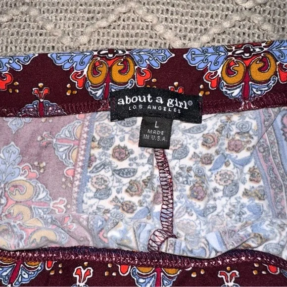 About A Girl Multicolor Patterned Flare Legging Pants Soft Large L - Picture 5 of 6